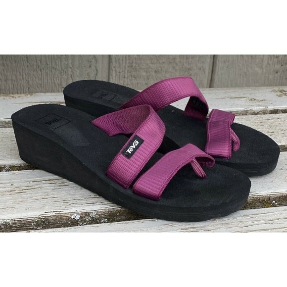 purple tevas